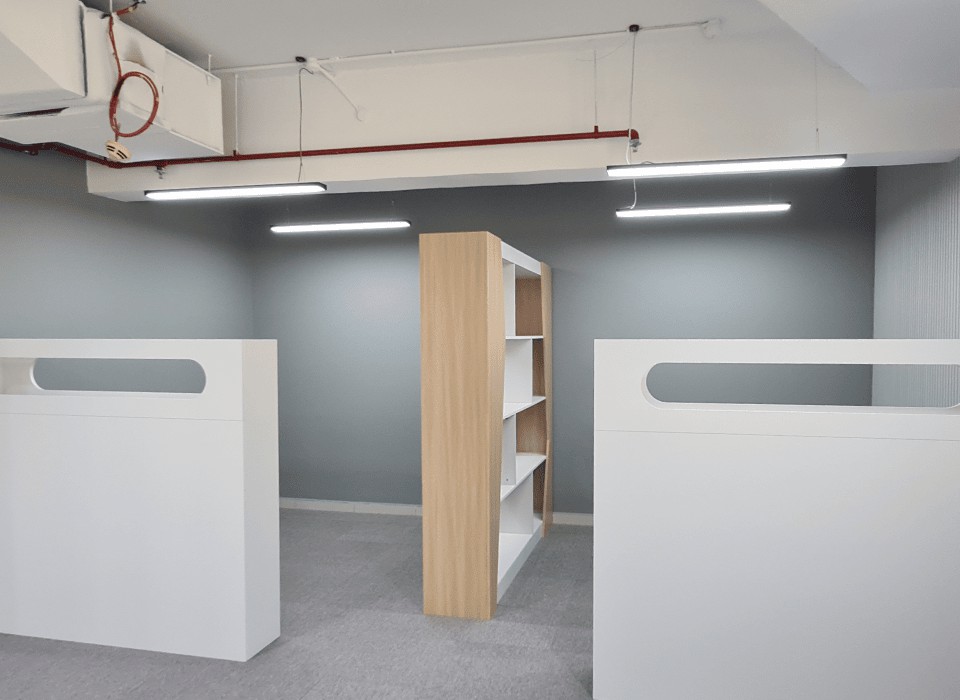 Office Image Sixteen